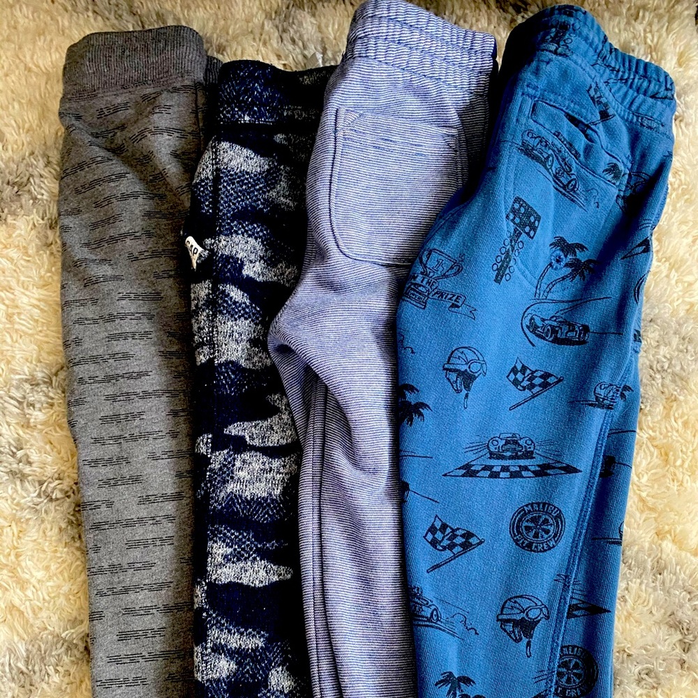 Set of toddler pants